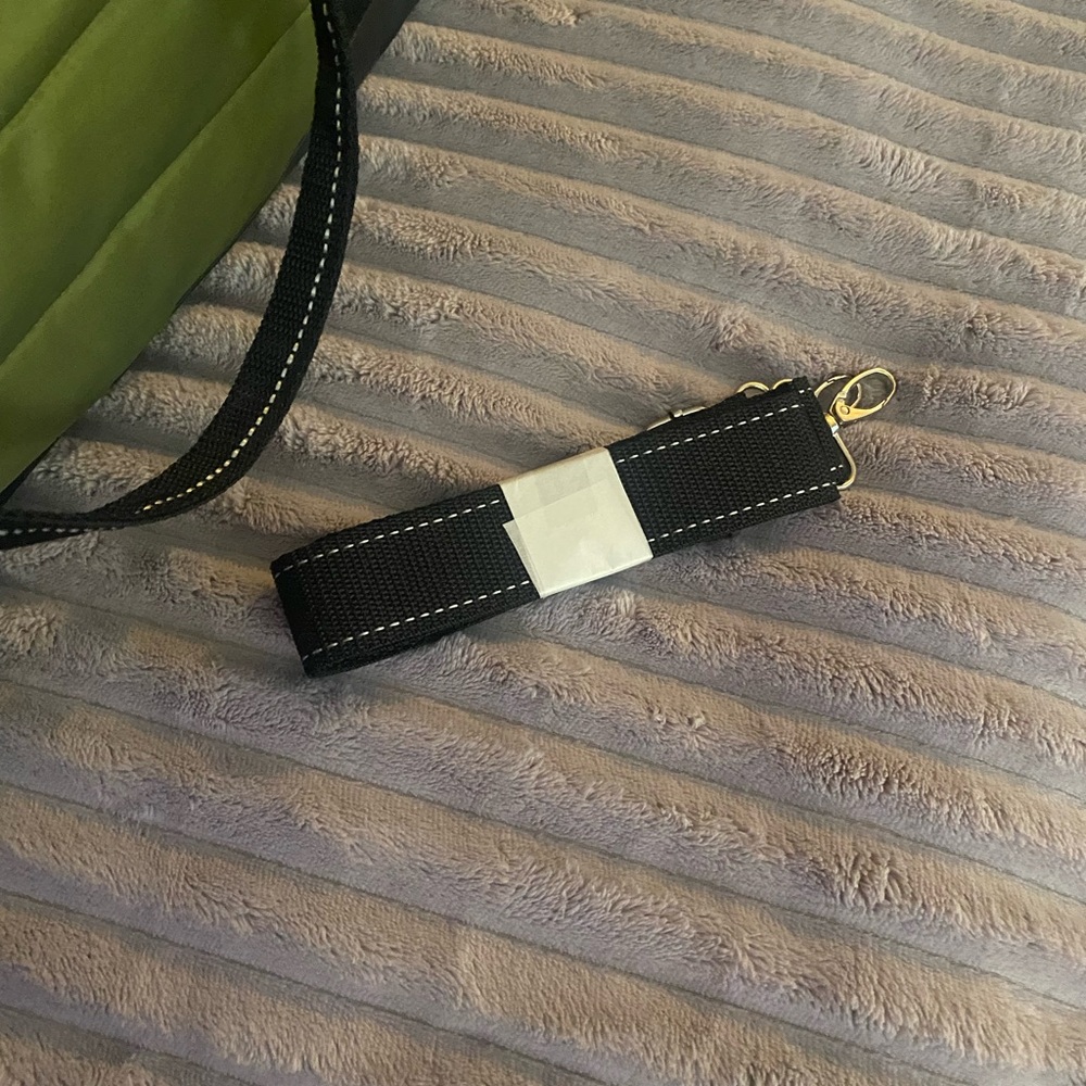 Scout Olive Green Quilted Bag - Picture 7 of 7
